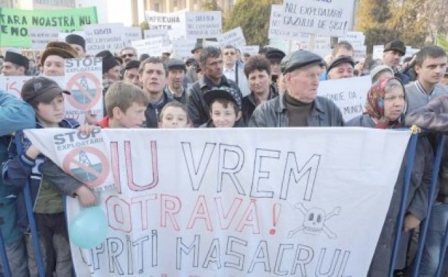 Greenpeace vrea să anuleze acordurile de exploatare a gazelor de şist pentru perimetrele Vama Veche, Adamclisi, Costineşti